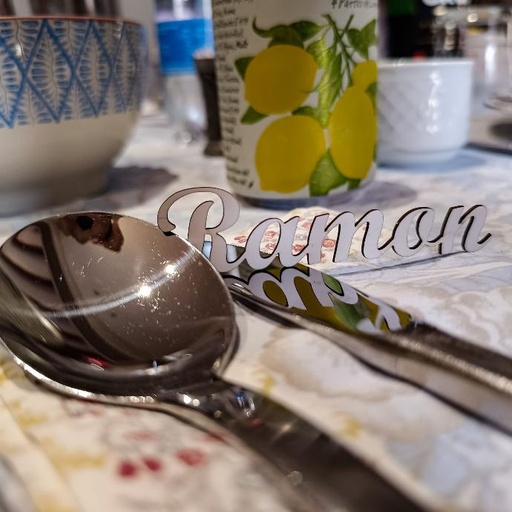 Nombre Personalizado (Corte Láser)